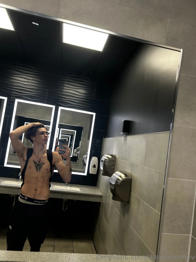 Lil calm gym day felt like showing myself 