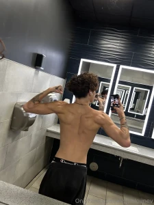 Lil calm gym day felt like showing myself part 4