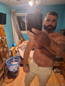 Headed to the gym again weekends are free again part 2