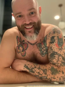 Hi babiesss- daddy misses you cum sext me at hung_daddydom part 4