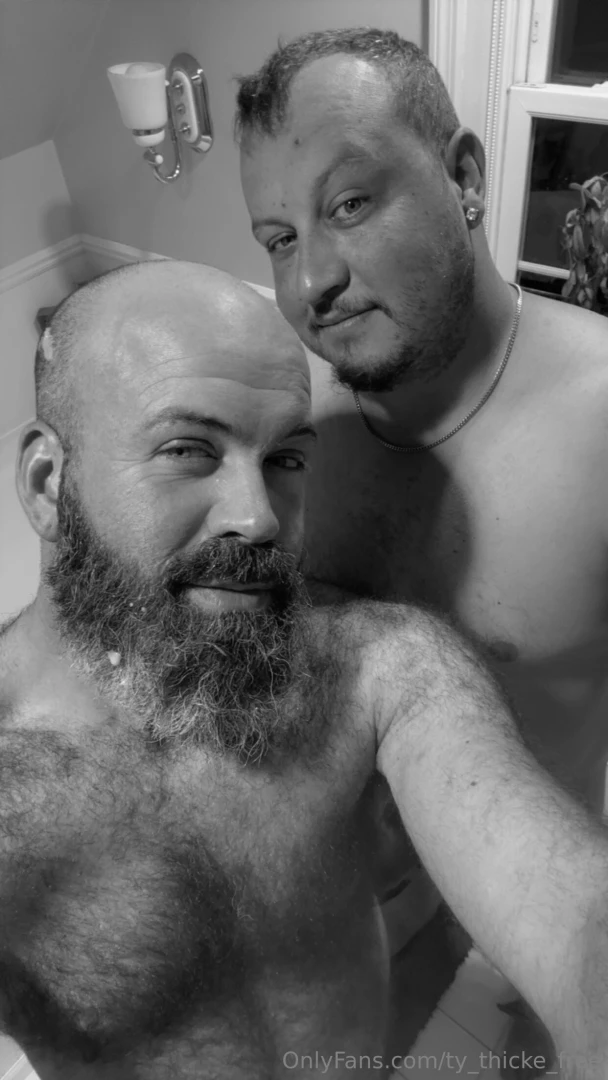 After sucking dakotastarr89 big cock and getting my face covered in 