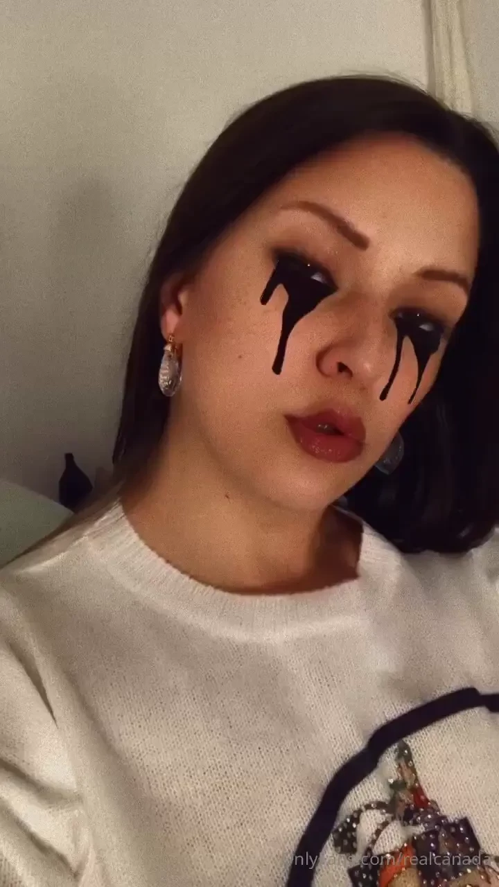 Things are getting spookyyy 