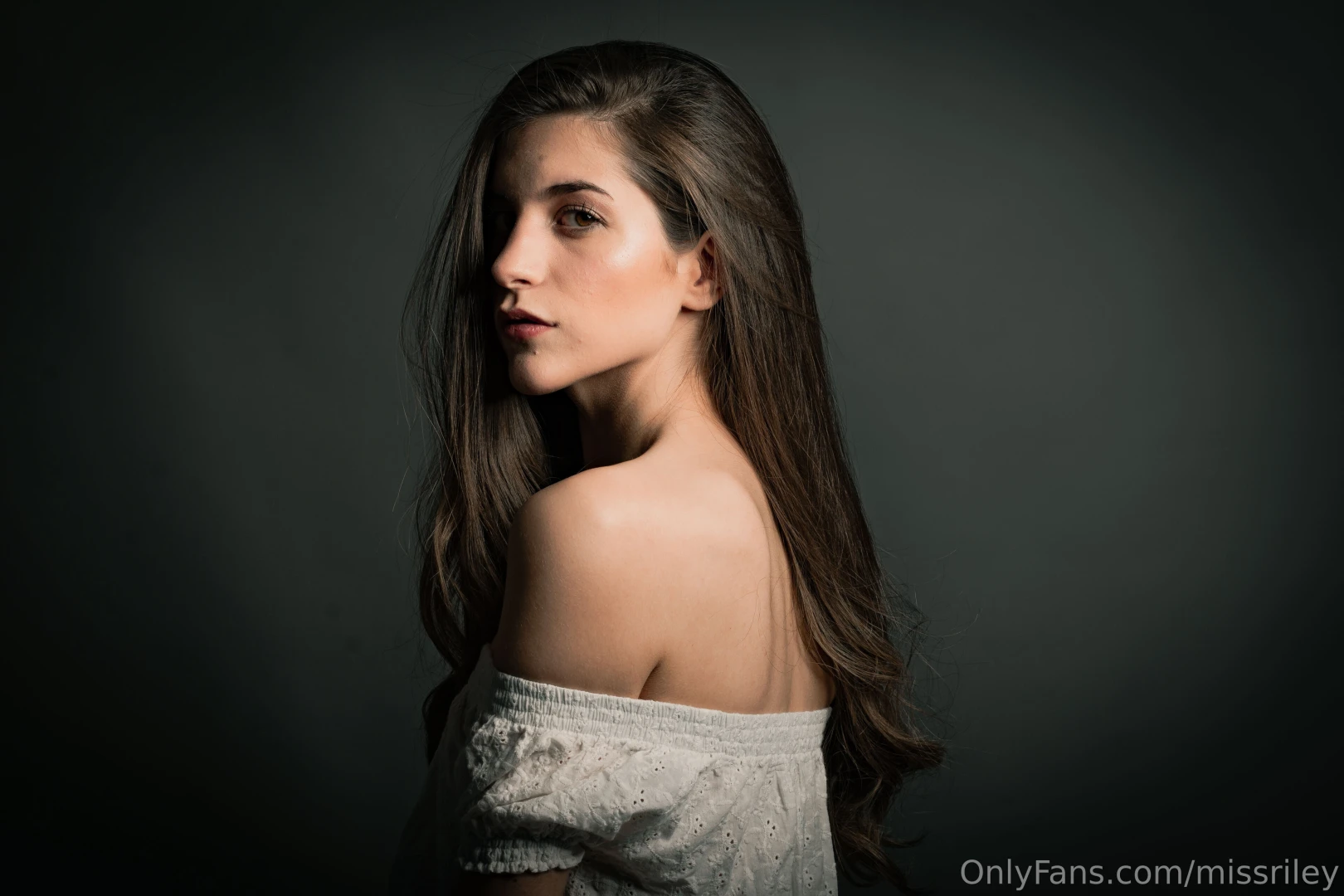 A professional shot that i did some time ago i was thinking of leaving part 1 