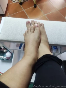 Come on suck all me fingers muaakkkk