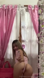 How cute are my little feet here