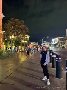 Luces ruido y todo el show pero mi coraz n sigue prefiriendo la paz part 1