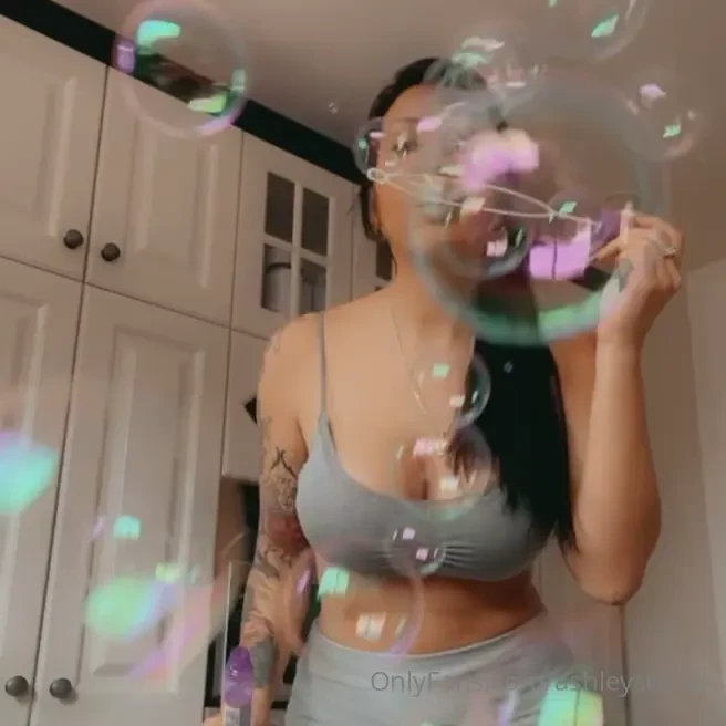 Have a bubbly day check your dm may have spoiled you 
