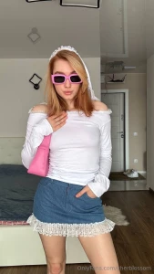 Rockin that 90s vibe gotta shield these peepers with my sunnies or i