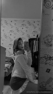 I may seem perfect but no i m not perfect no one is perfect but