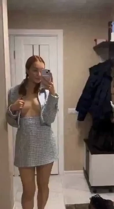 A real lady can seduce with just one look and a couple of juicy tits 