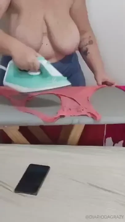 Woow housewife life ironing clothes 
