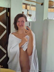 And now pull the towel on the side in my opinion the last picture is part 4