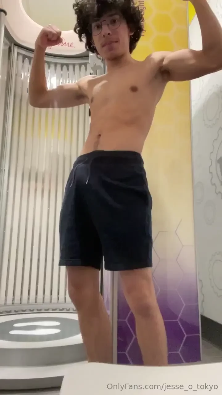 My muscles were really showing well in this one every time i show my 