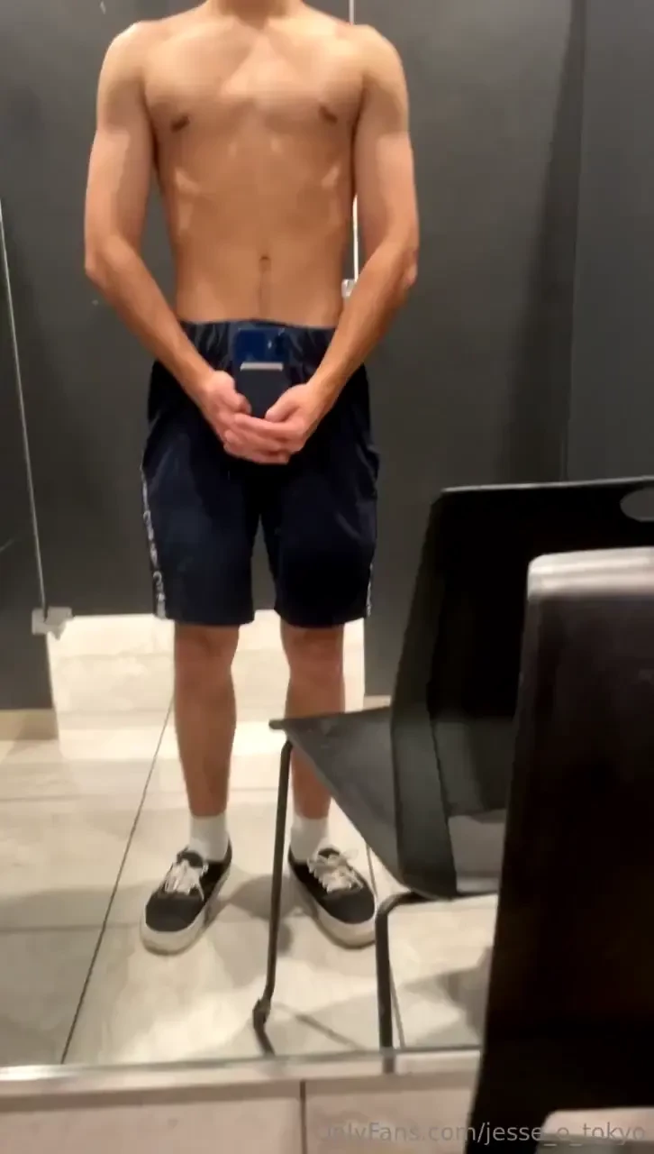 This is how the gym went today wish someone was here to play with my 