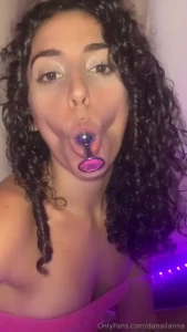 Unlock this delicious video and you earn 10 minutes of vc just do it