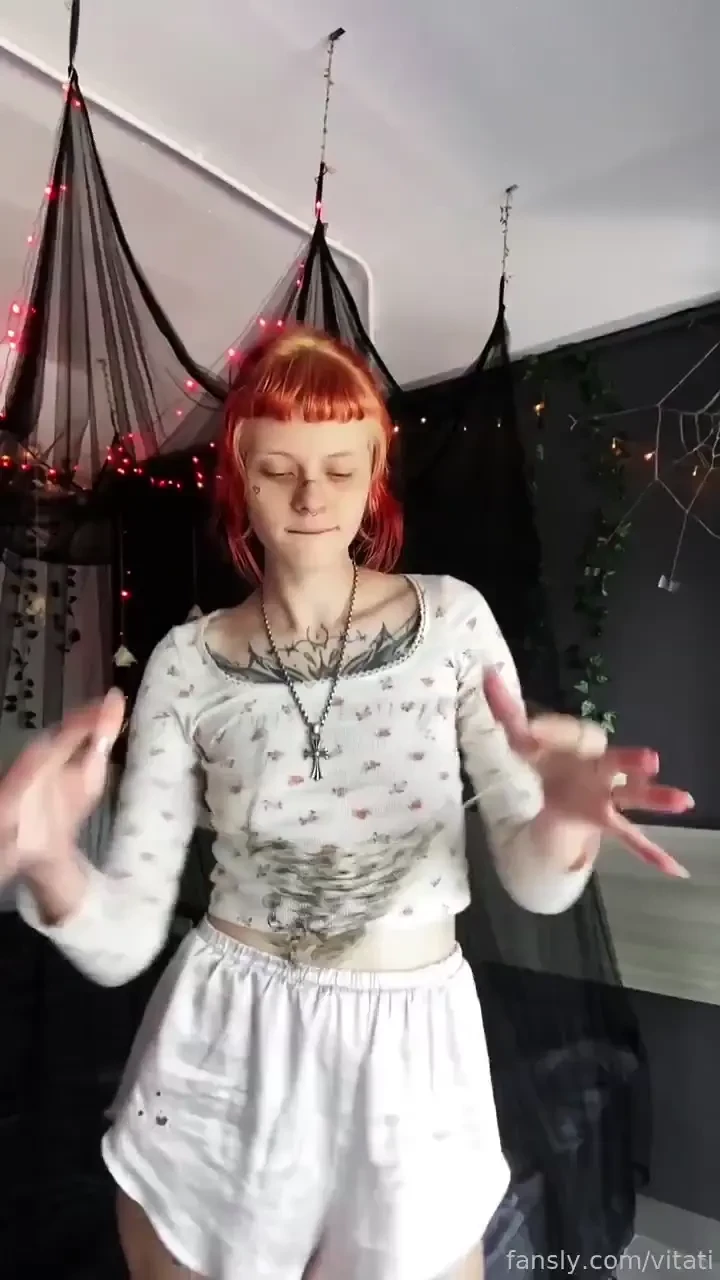 My hands can do some crazy stuff guys look what i made - chainmail 