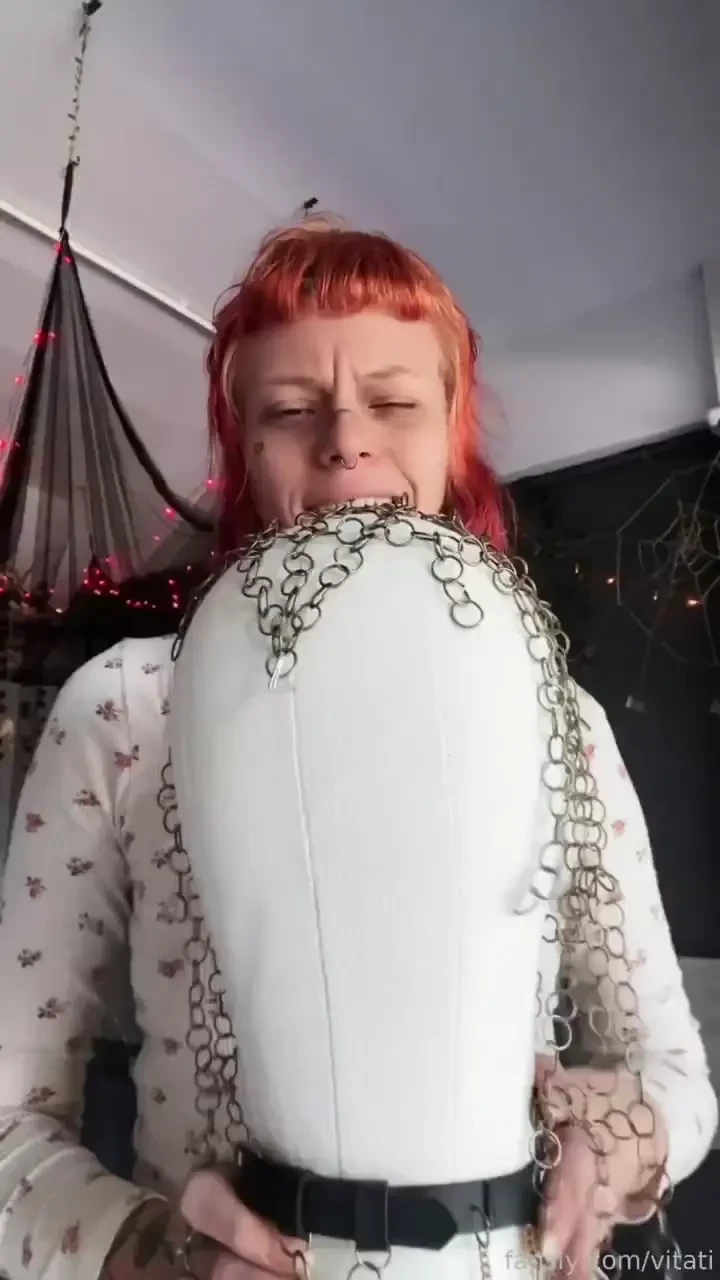 Just let me make stuff in peace tiny details pure happiness altgirl 