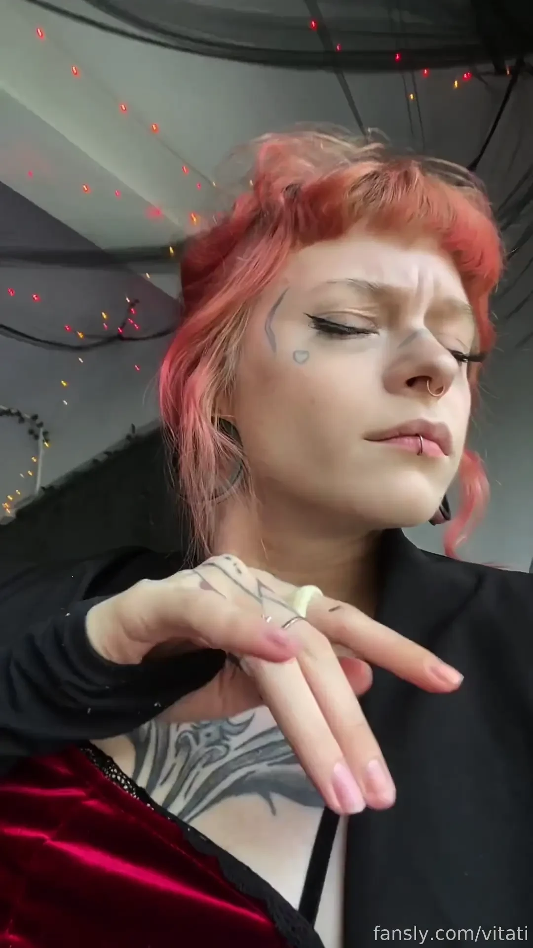 Don t look away i see how your eyes follow every curve good boys don t 