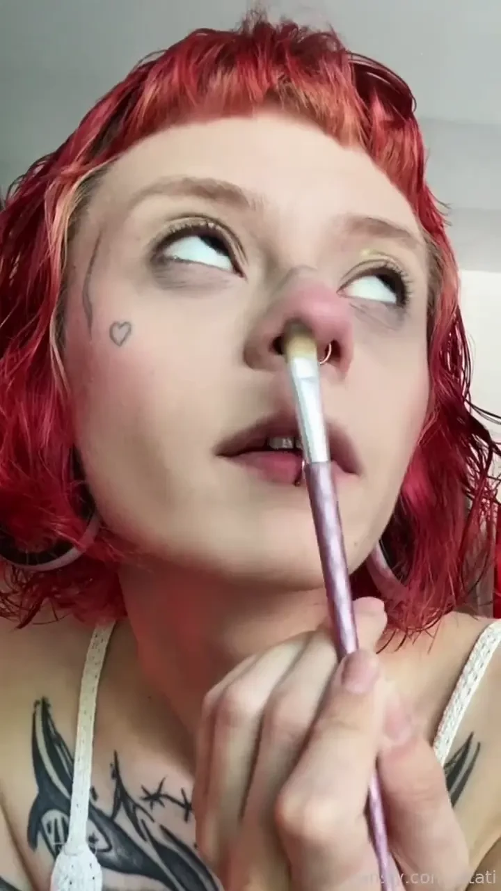 Oh god this liloo makeup was the easiest ever and the combo of latex 