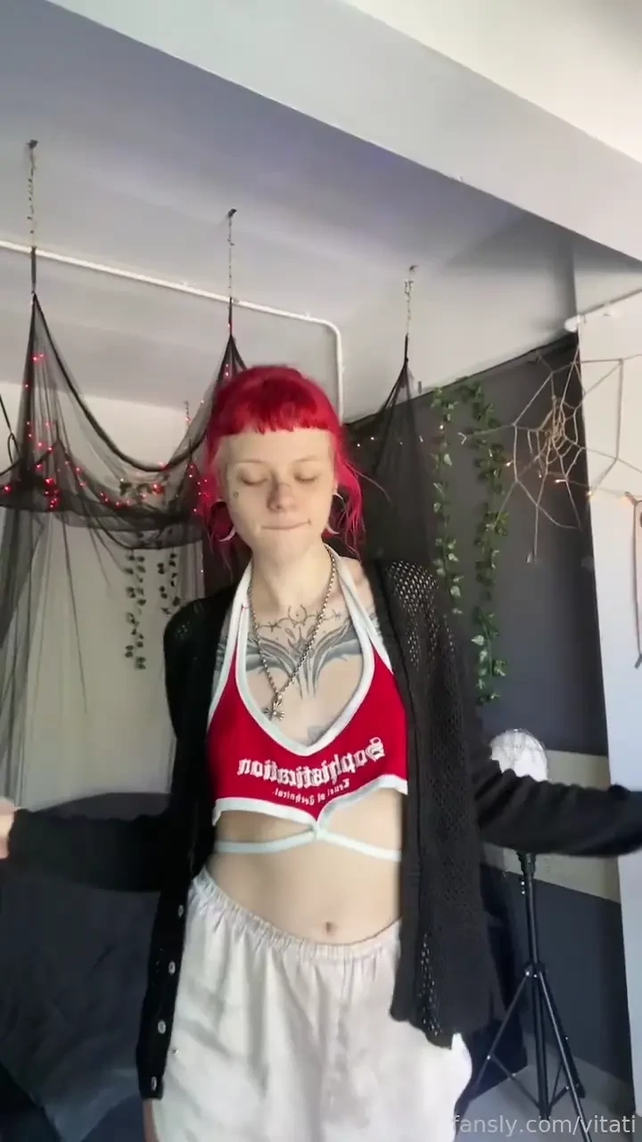 I love vampires vampires love me redhead altgirl ginger redhair egirl 