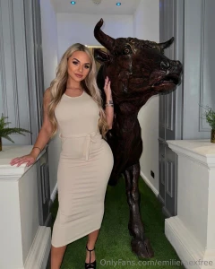 Shall we go out for dinner