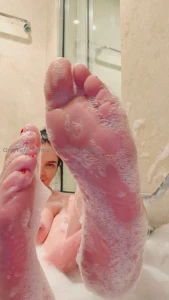 Giantess huge feet taunting you tiny