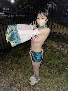 It s the cosplay that appeared in the previous video it was too dark