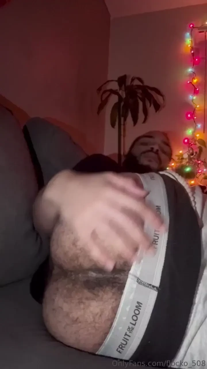 Was tryna be quiet asf while my family was knocked out in the other 