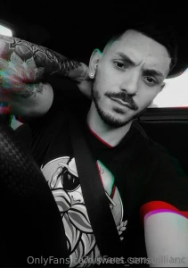 Hola soy willian soy bixesual deportista pedidos personalizados