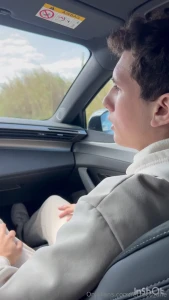 J ai r cup r un auto-stoppeur c tait romeo_tw_ink il a voulu voir ma