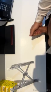 My dick was throbbing in my pants whilst i was at work so got my big