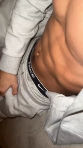 Who likes grey joggers