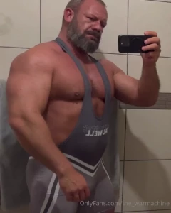 Singlets are about getting the bulge right