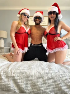 Realhotwife4u dabull24 you wanna see us be naughty or nice part 1