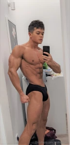 Bet you can t stop staring part 1