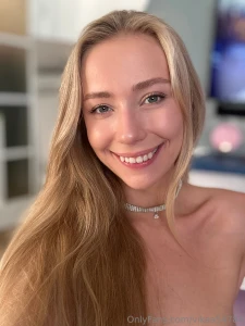 Honey when i m in a good mood i like to listen to light airy music