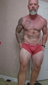 Just playing around where my muscle worshipers at spoil daddy and he