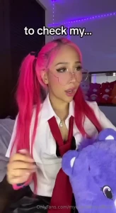 Everyday i m checking who s loves me online do you love me