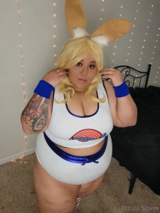 Happy nerds-day i m cosplayed as lola bunny here so obviously i like