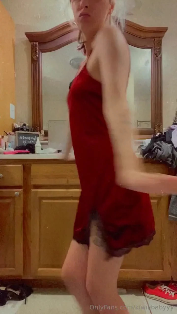 I love love loveeeee this night gown 