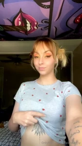 Hi my loves do i look cute today part 1