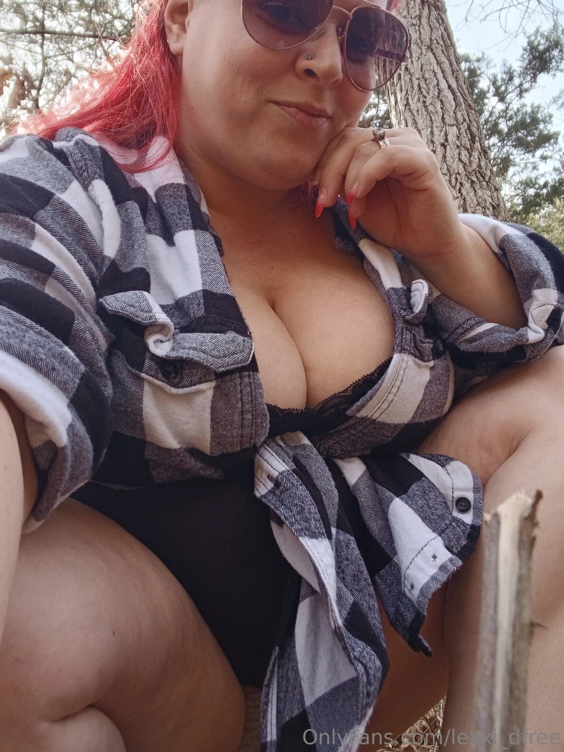 Hmmmm can i squat on top of you 