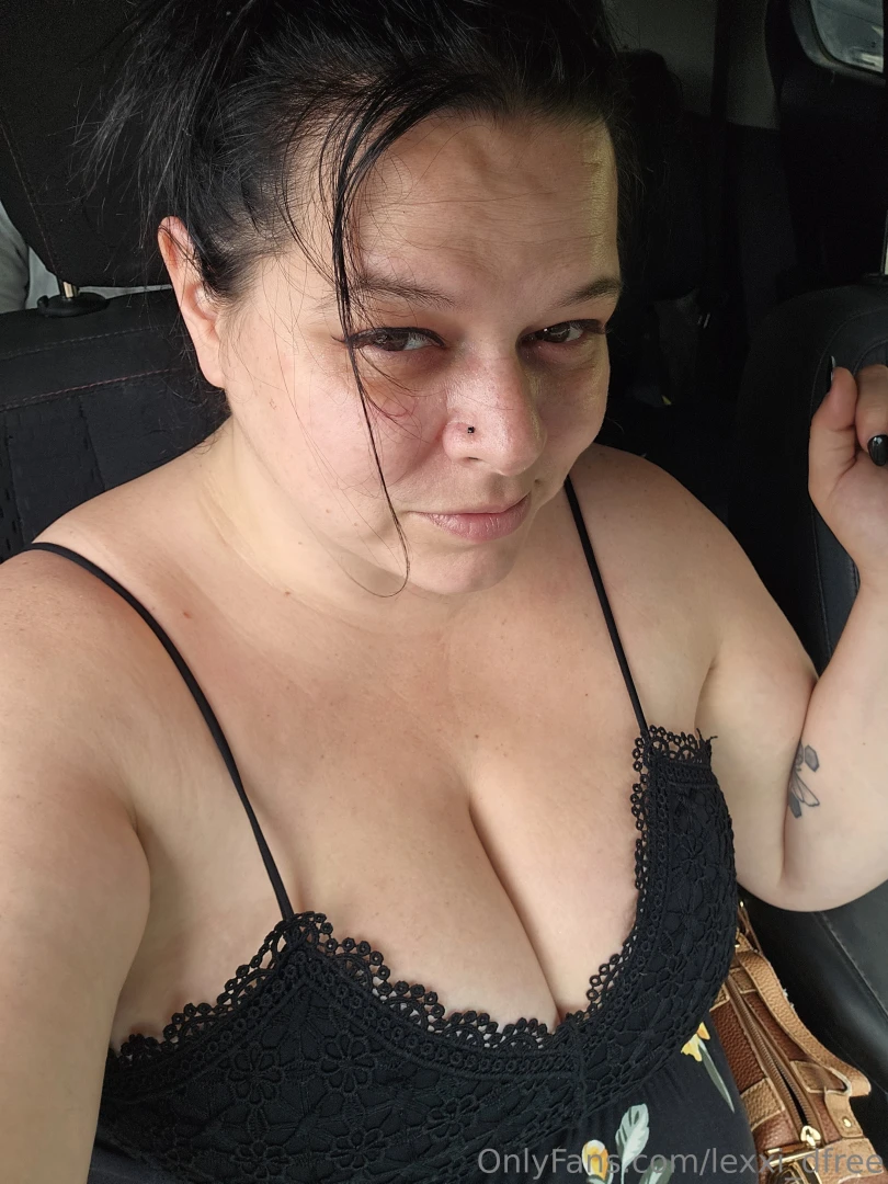 Oooo so close to moving this week is gonna be so busy will be drooping 