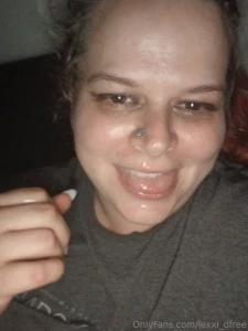 Mmmm late night blowjob and facial love being able to call my bulls