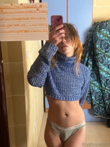 Lazy lil mirror selfie set bc i have exams this week and my brain is part 4