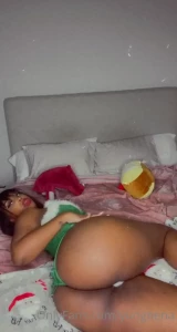 I just wanna clap my fat ass on someone s juicyyy dickk tonighttttt part 1