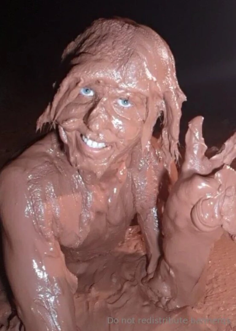 Photo shoot from the construction mud clay goop im surprised i never part 1 