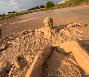 Very fun you wanna play i don t bite i m really good with my lips