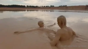 Happy halloween here s me and muddy lynx in a short clip creamy booty