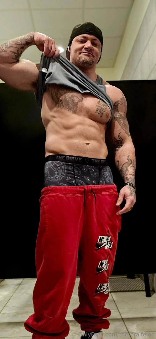 Little gym pic to spice up your sunday cum join the vip page for the 